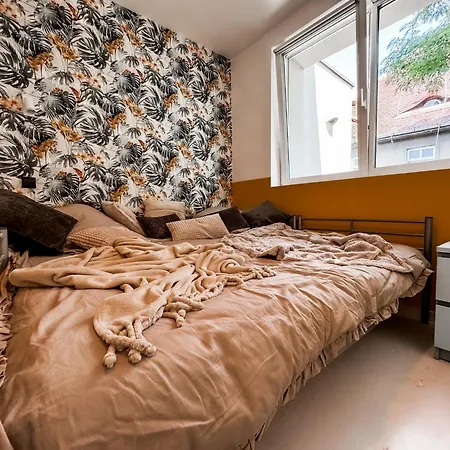 Modern 4bd, 2 Balcony, Family & Work Haven! Near Park & Bus Stop * 弗罗茨瓦夫